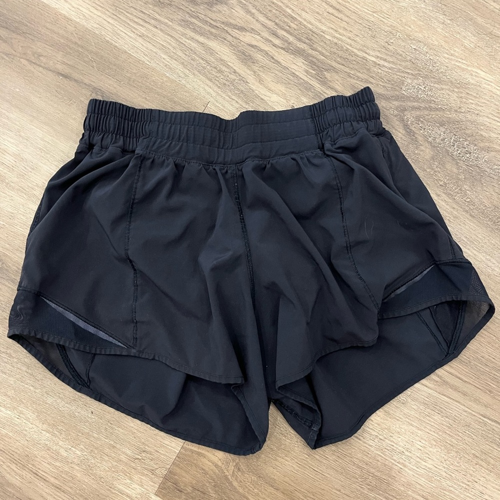 Lululemon shorts size 6